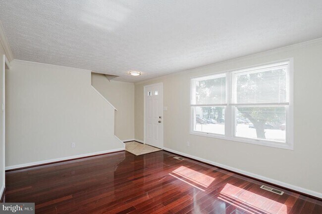 Building Photo - 9221 Connell Ct