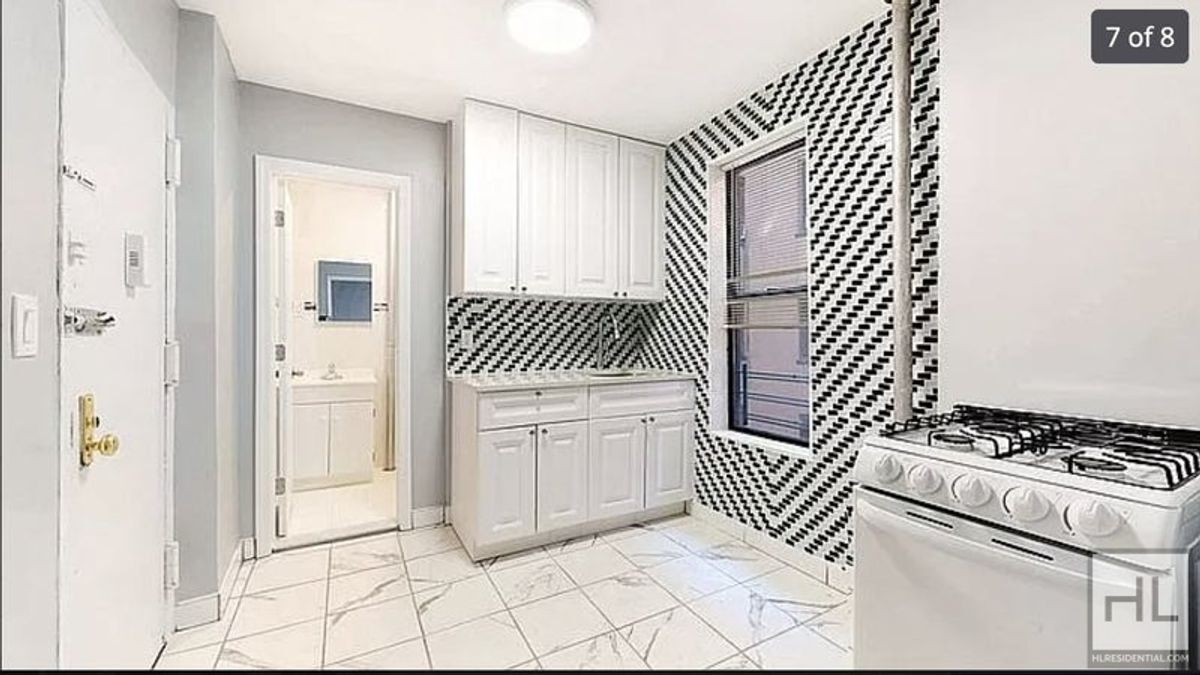Primary Photo - GRAND STREET - 2 Bedroom apartment near L ...