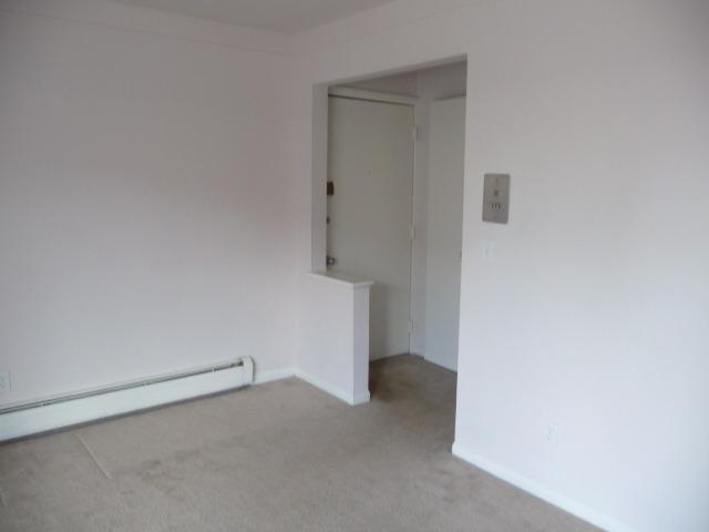 Building Photo - 1209 Island Dr