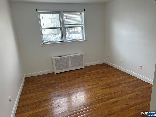 Foto del edificio - 346 Highland Ave