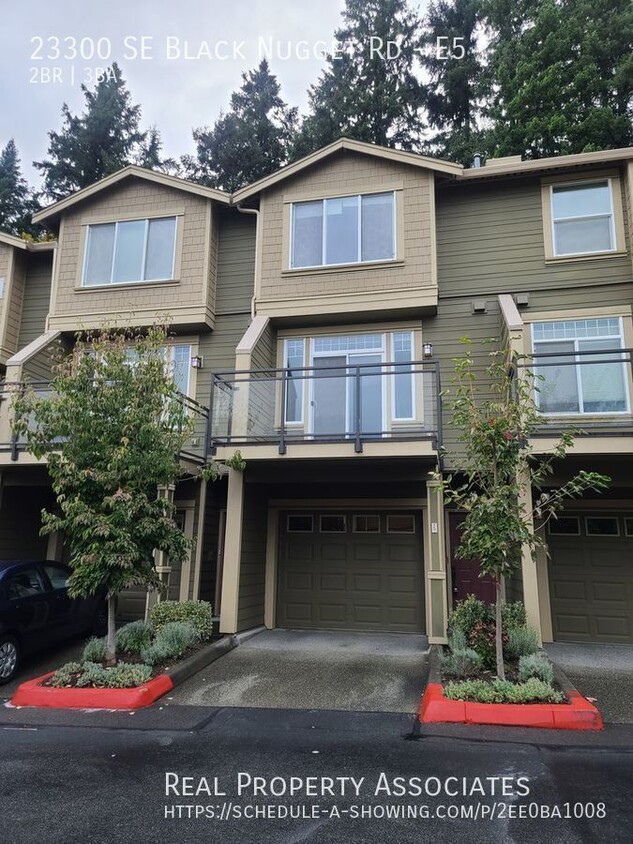 Foto principal - Quiet Two Bedroom Townhome Near Tiger Moun...