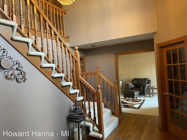 Building Photo - 4 br, 2.5 bath House - 897 Chancery Ct
