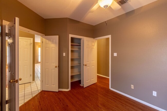 Building Photo - 8209 Forest Heights Ln