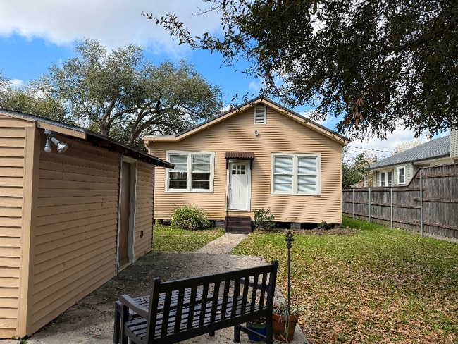 Building Photo - 235 Helios Ave