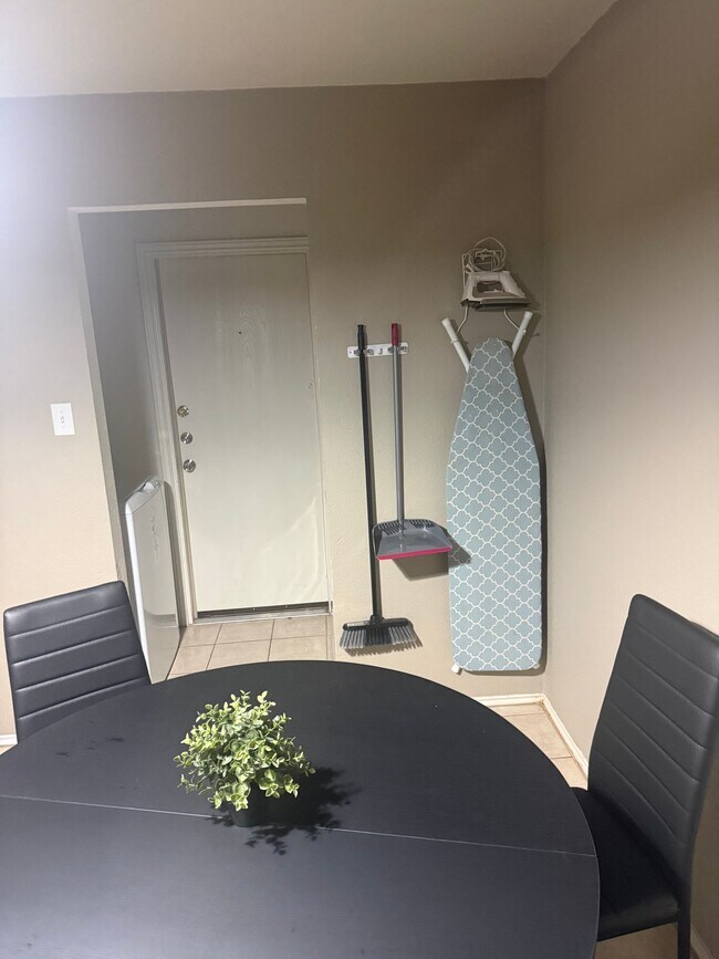 Foto del edificio - 2708 Edgefield St