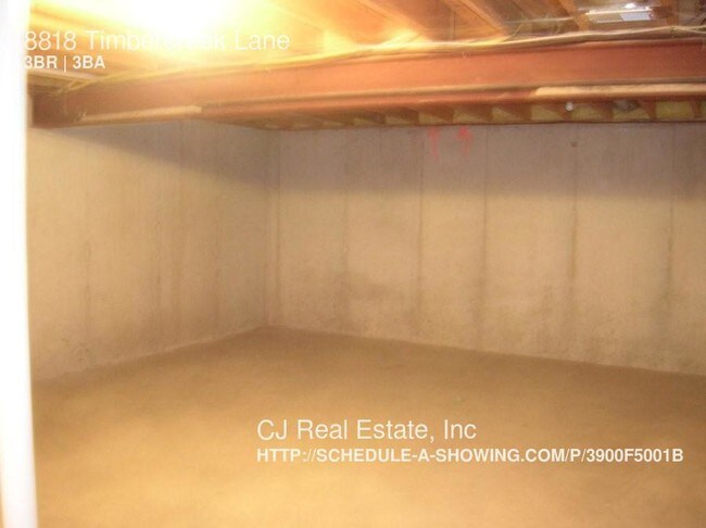 Foto del edificio - 8818 Timber Creek Ln