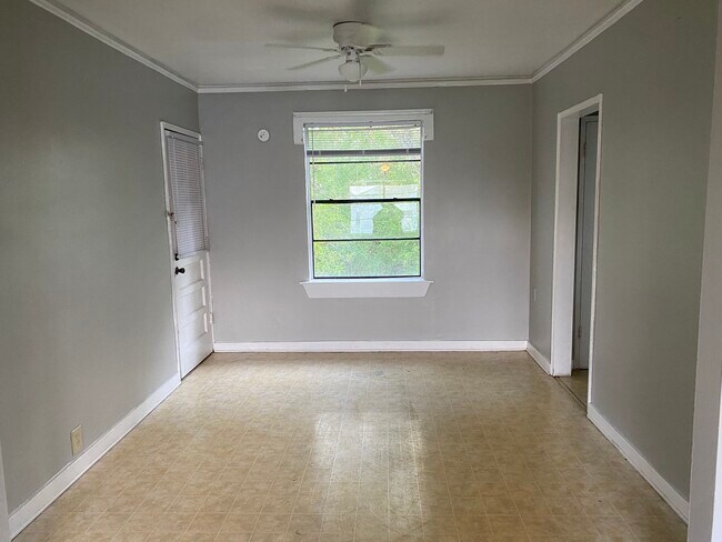 Foto del edificio - 423 Church Street, Unit 8D
