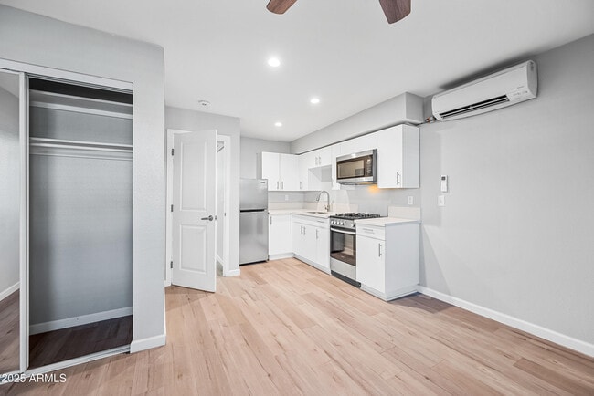 Foto del edificio - 3025 N 32nd St