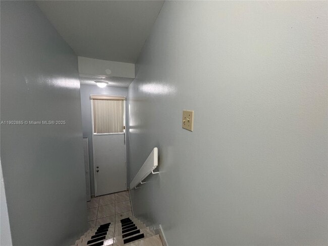 Foto del edificio - 10060 NW 9th St Cir