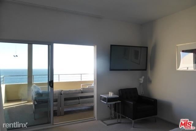 Foto del edificio - 18065 Coastline Dr