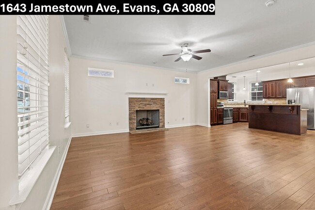 Building Photo - 1643 Jamestown Ave