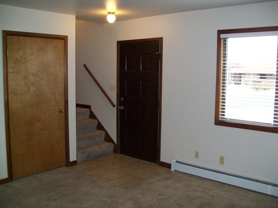 1624 Azalea Dr, Fort Collins, CO 80526 Condo for Rent in Fort Collins