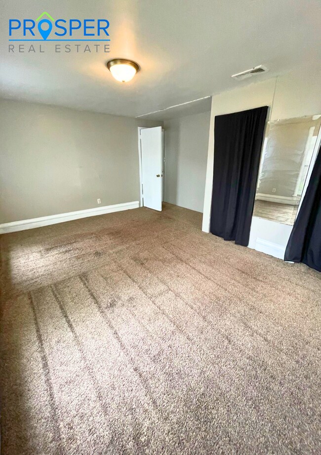 Foto del edificio - 826 Menomonie St