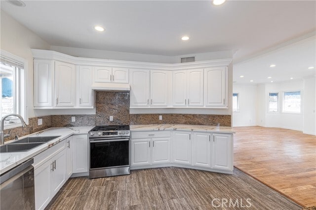 Building Photo - 1906 New York Dr