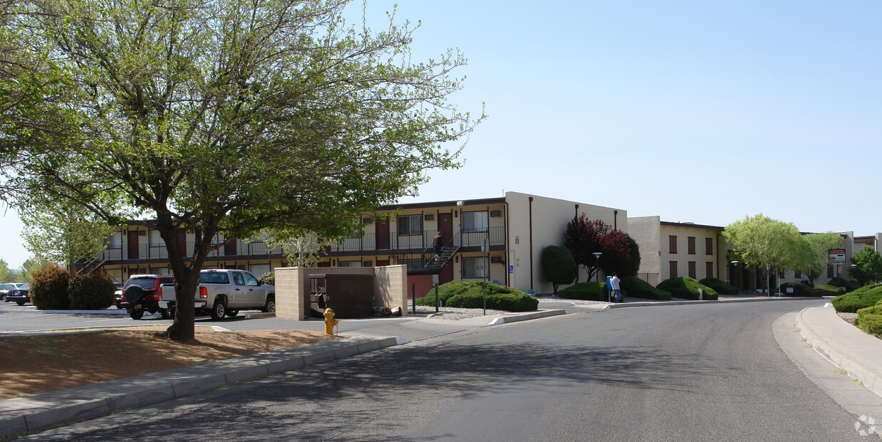 Building Photo - Warren Park Apartments