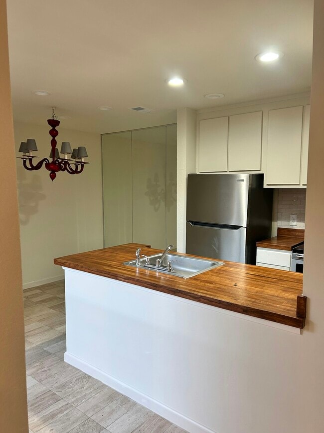 Foto del edificio - 3919 Buena Vista St