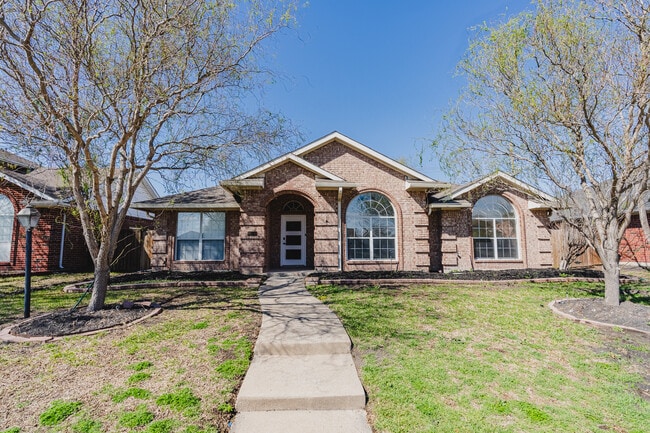 Building Photo - 8805 Barton Creek Dr