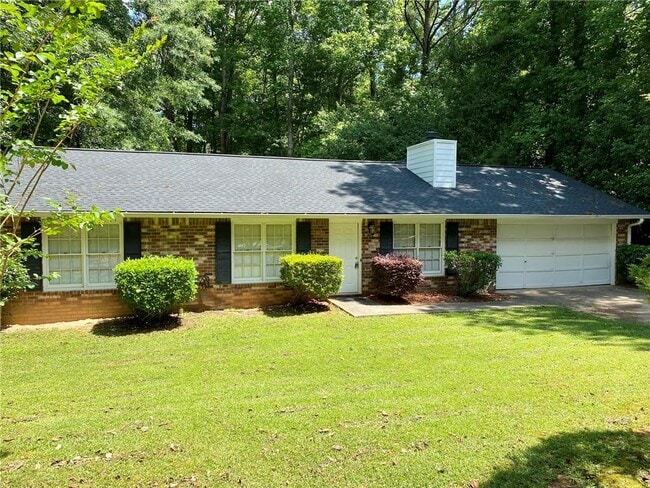 Building Photo - 305 Deergrass Trail