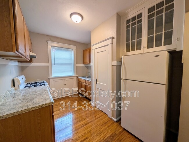 Foto del edificio - 4931 Magnolia Ave