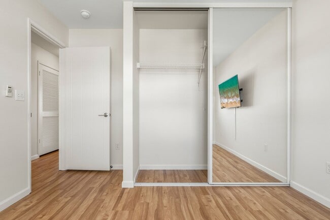 Building Photo - 3 Bedroom, 2.5 Bathroom Condo Home with Yard at Kamalani!