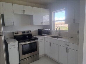 Building Photo - 8225 Sunrise Lakes Blvd