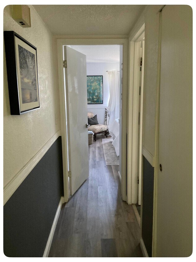 Foto del edificio - 1166 Meadow Gate Dr