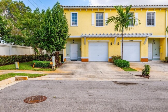 Foto del edificio - 1134 NW 40th Ter