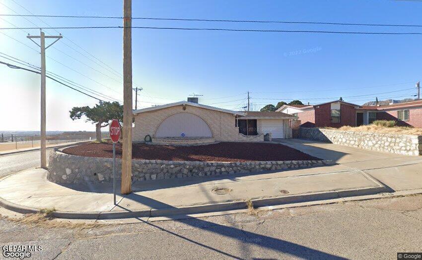 Primary Photo - 3620 Skyline Ave