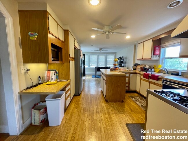 Foto del edificio - 83 Lexington St