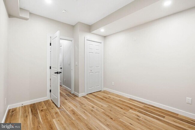 Foto del edificio - 1250 S 27th St