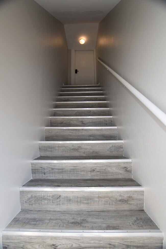 Foto del edificio - 901 E Benton St