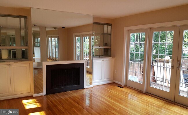 Foto del edificio - 631 4th St SW