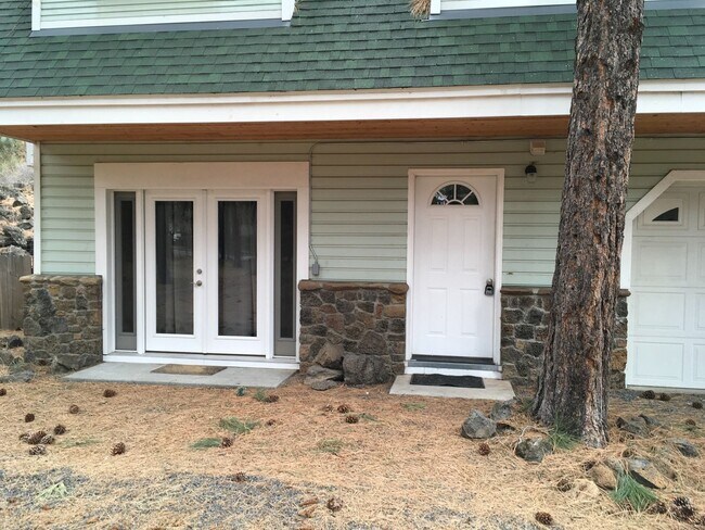 Foto del edificio - Deschutes River Woods STUDIO!