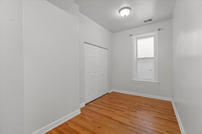 Building Photo - 2254 W Adams St