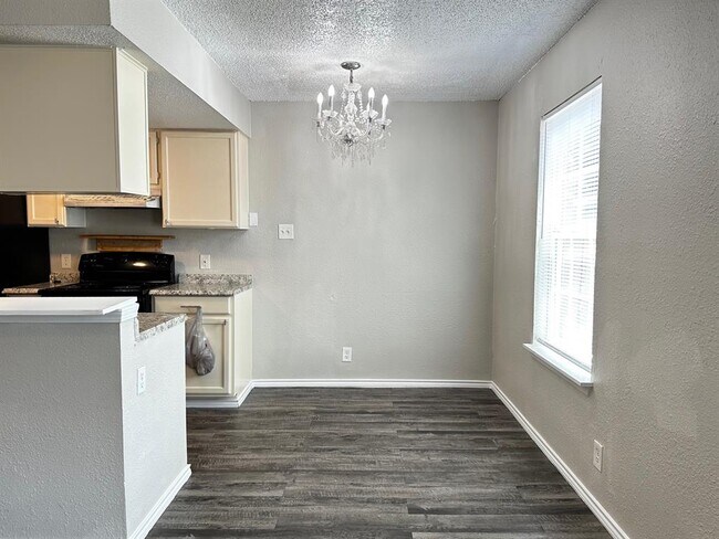 Foto del edificio - 6110 Wheless Cove