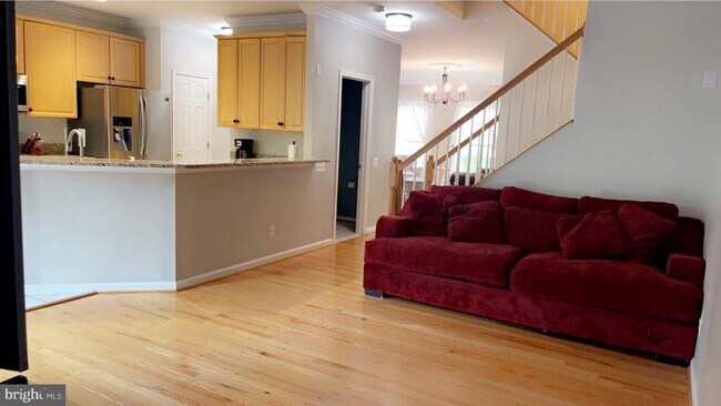 Building Photo - 45786 Shagbark Terrace