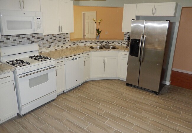 Foto del edificio - 3BR/2BA Single Family House