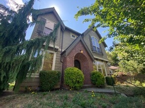 Building Photo - 6916 N McKenna Ave