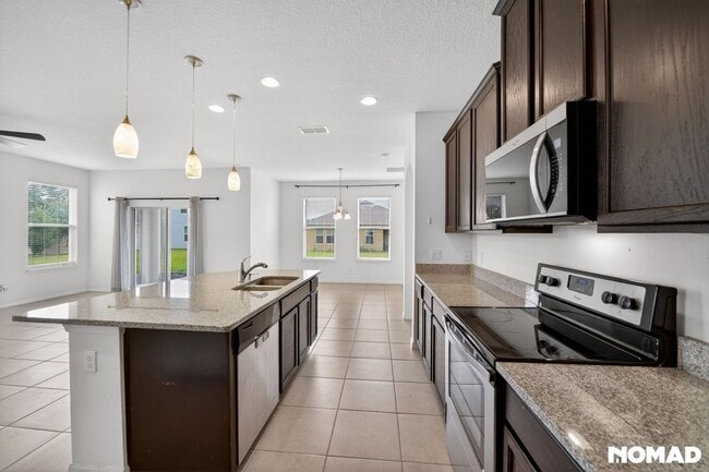 Foto del edificio - 3928 Pine Gate Trail