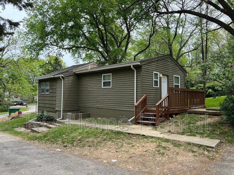 10201 E 31st St S Unit A, Independence, MO 64052 Condo for Rent in Independence, MO