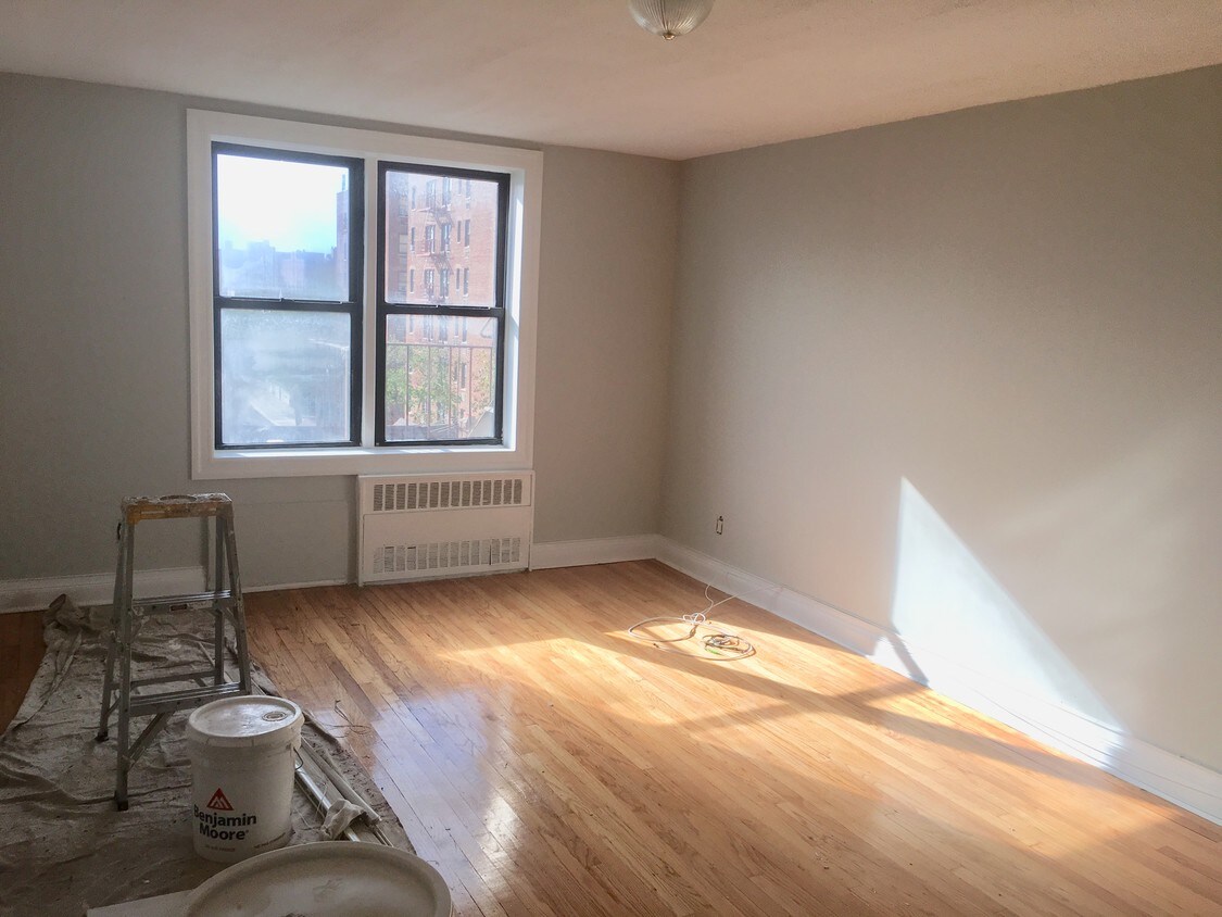 Primary Photo - 88-50 179th St