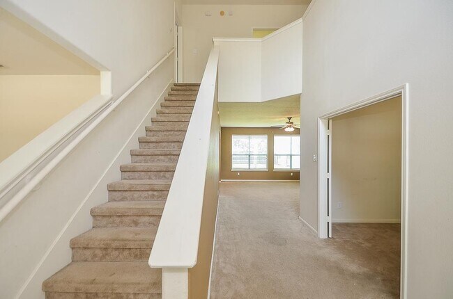 Foto del edificio - 22310 Bent Bridge Ln