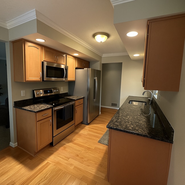 Building Photo - 27 Wood Creek Dr