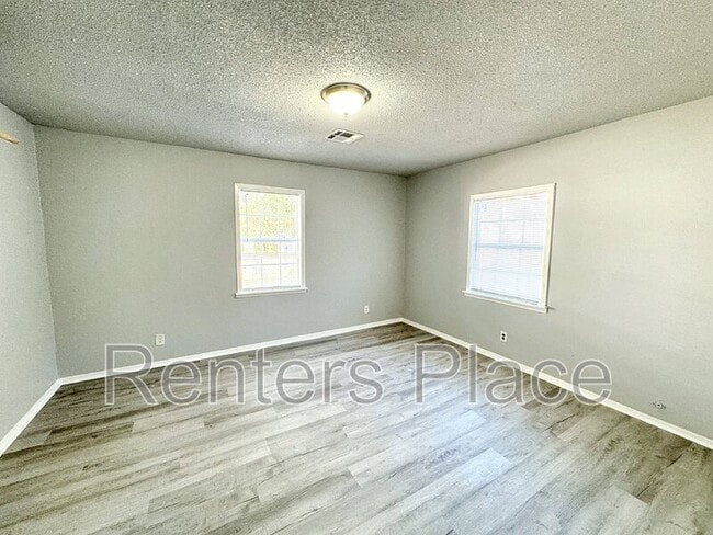 Foto del edificio - 4215 S 26th W Ave