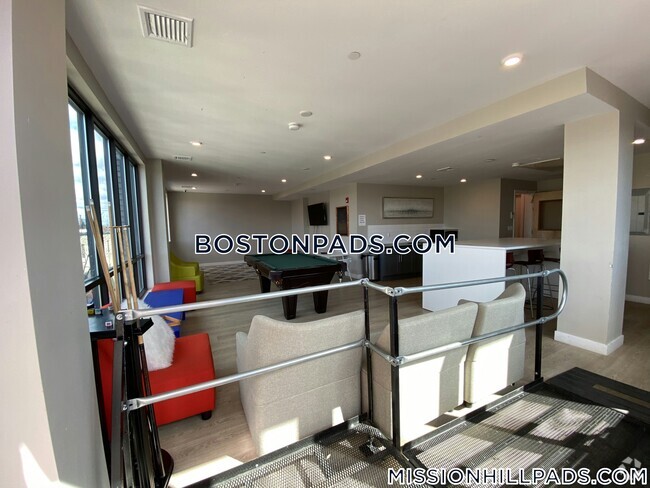Building Photo - 35 S Huntington Ave