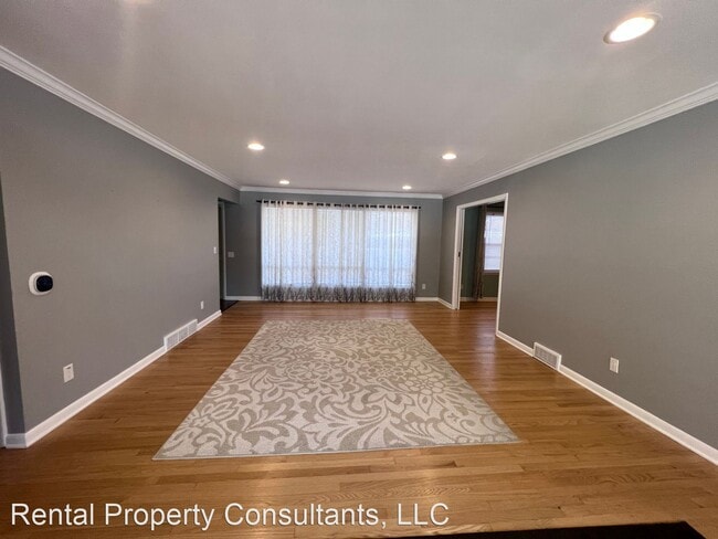 Building Photo - 4 br, 3 bath House - 4116 Burton St. SE