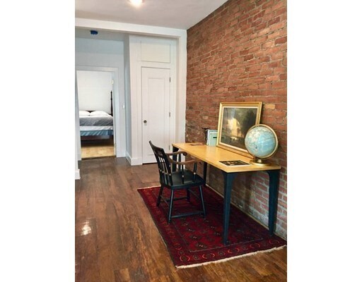 Building Photo - 5 Everett Pl