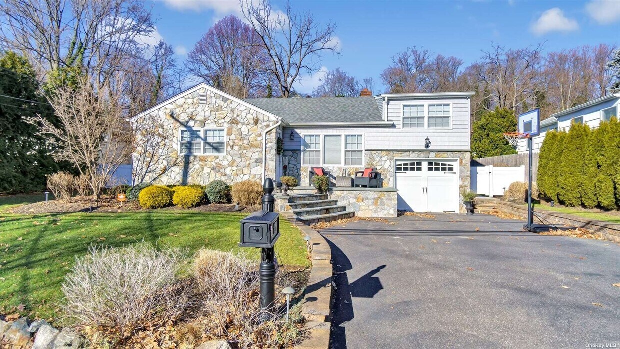 170 Landing Rd, Glen Cove, NY 11542 House Rental in Glen Cove, NY