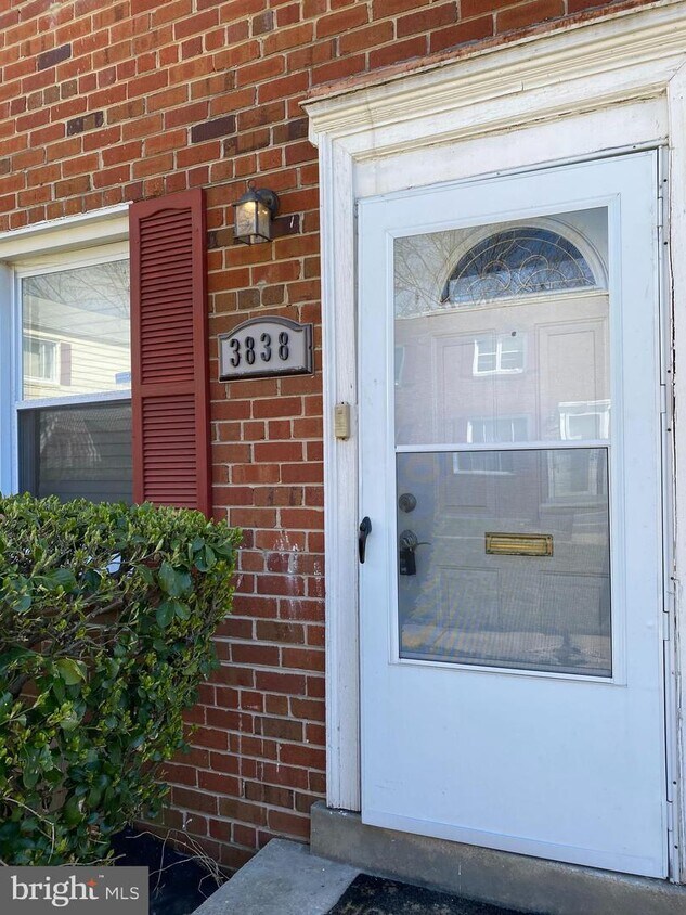 3838 26th Ave, Temple Hills, MD 20748 Room for Rent in Temple Hills