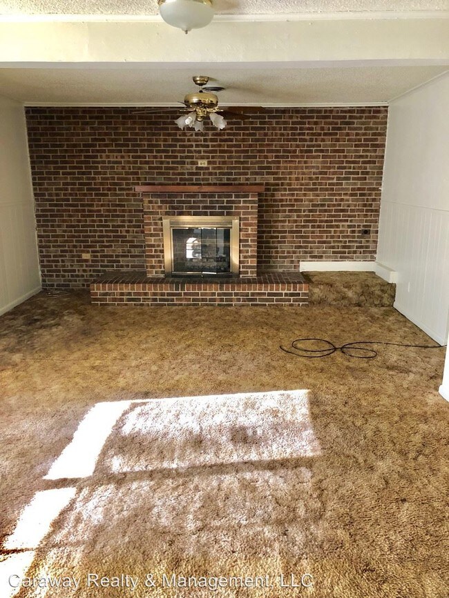 Building Photo - 3 br, 1 bath House - 438 Chickasaw